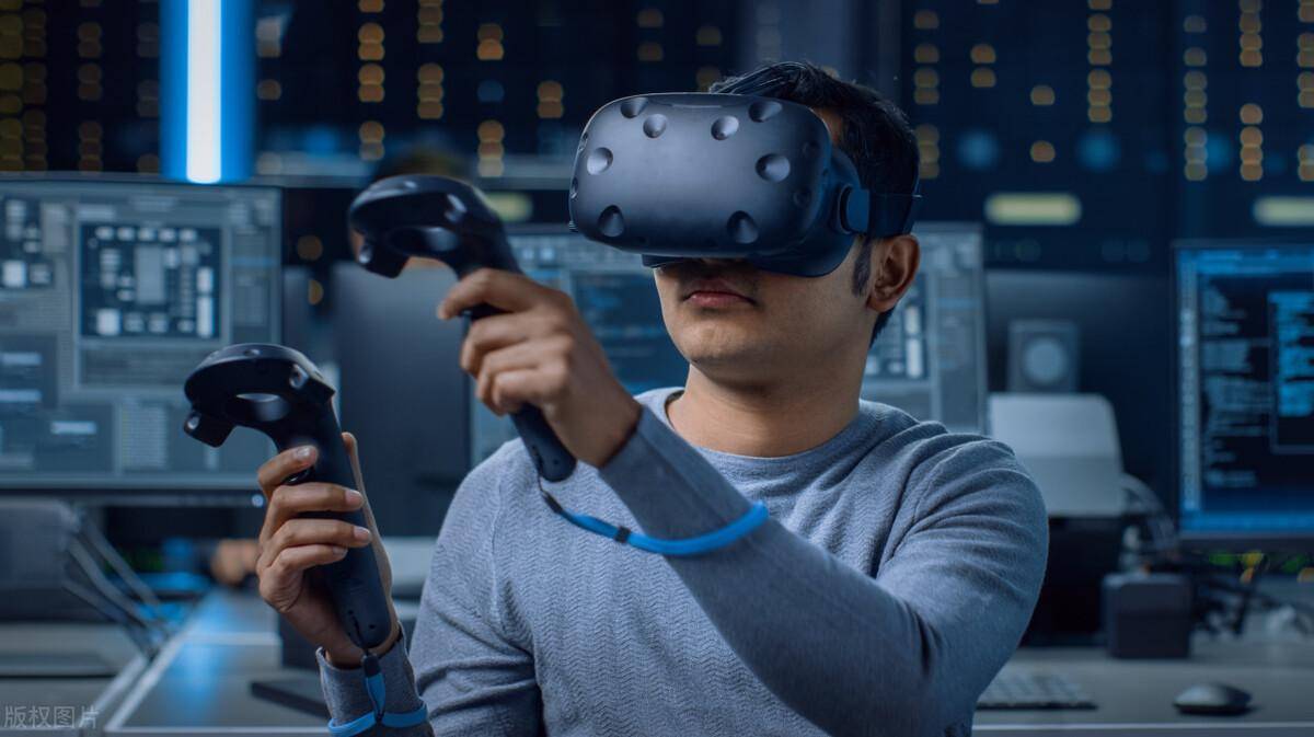 虚拟现实 VR + 3D 可视化，打造一体化高阶管控平台